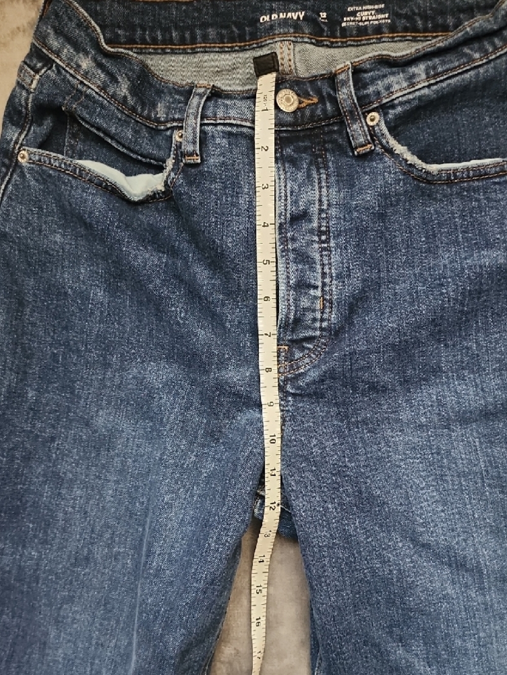 Old Navy 12 Tall Extra High-Rise Curvy Sky-Hi Straight Jeans - Picture 11 of 11